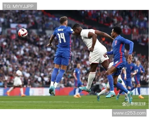 卡卢克肖:从草根到顶级球星的传奇成长之路 卡卢克肖:从草根到顶级球星的传奇成长之路