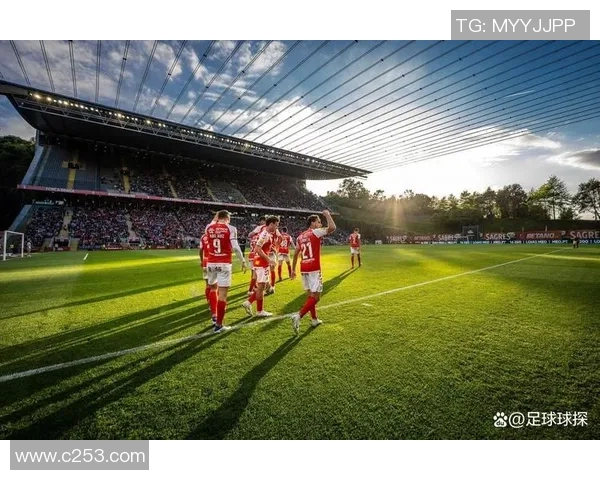 聚焦足球星探日常揭秘他们如何在绿茵场捕捉未来之星 聚焦足球星探日常揭秘他们如何在绿茵场捕捉未来之星