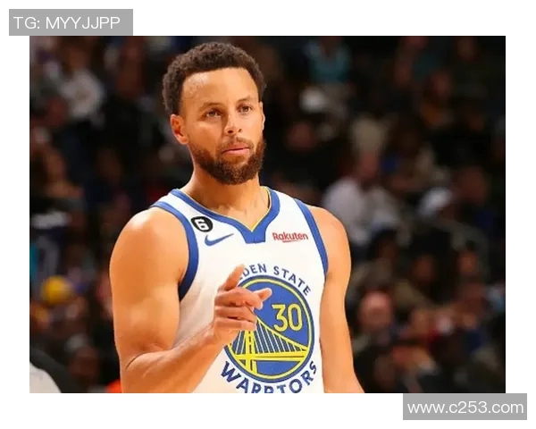 足球球星六边形数据分析:全面评估球员综合表现与战术价值 足球球星六边形数据分析:全面评估球员综合表现与战术价值