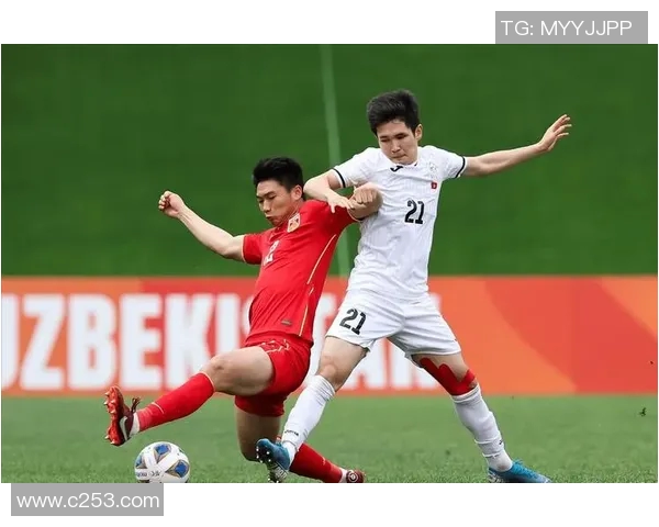 山东足球俱乐部球星引领新时代足坛风潮展现个人魅力与团队精神 山东足球俱乐部球星引领新时代足坛风潮展现个人魅力与团队精神