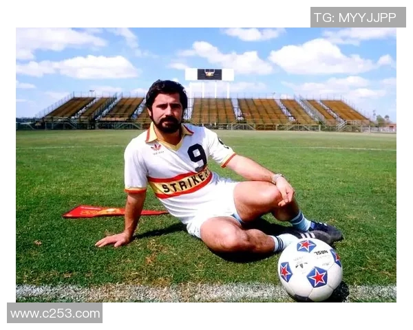 德国足球队历届著名球星盘点 从贝肯鲍尔到穆勒的传奇之路