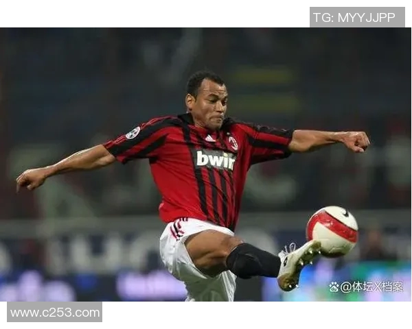 米兰足球队历史球星号码演变与传奇人物背后的故事 米兰足球队历史球星号码演变与传奇人物背后的故事